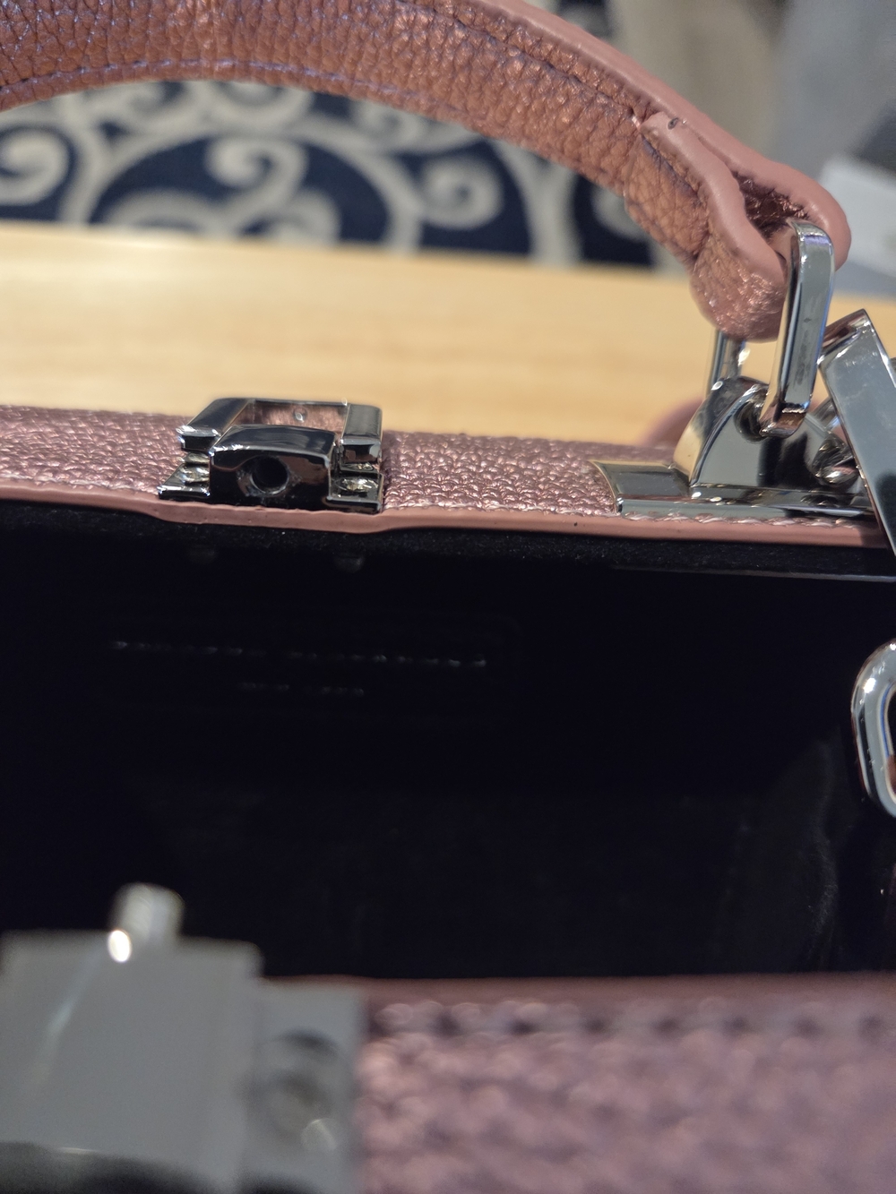 Brandon Blackwood Pink Textured Top-Handle Box Bag - Picture 9 of 16